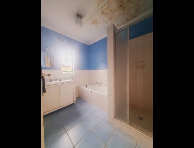 3 BEDROOM HOUSE RENTED IN DIEPKLOOF